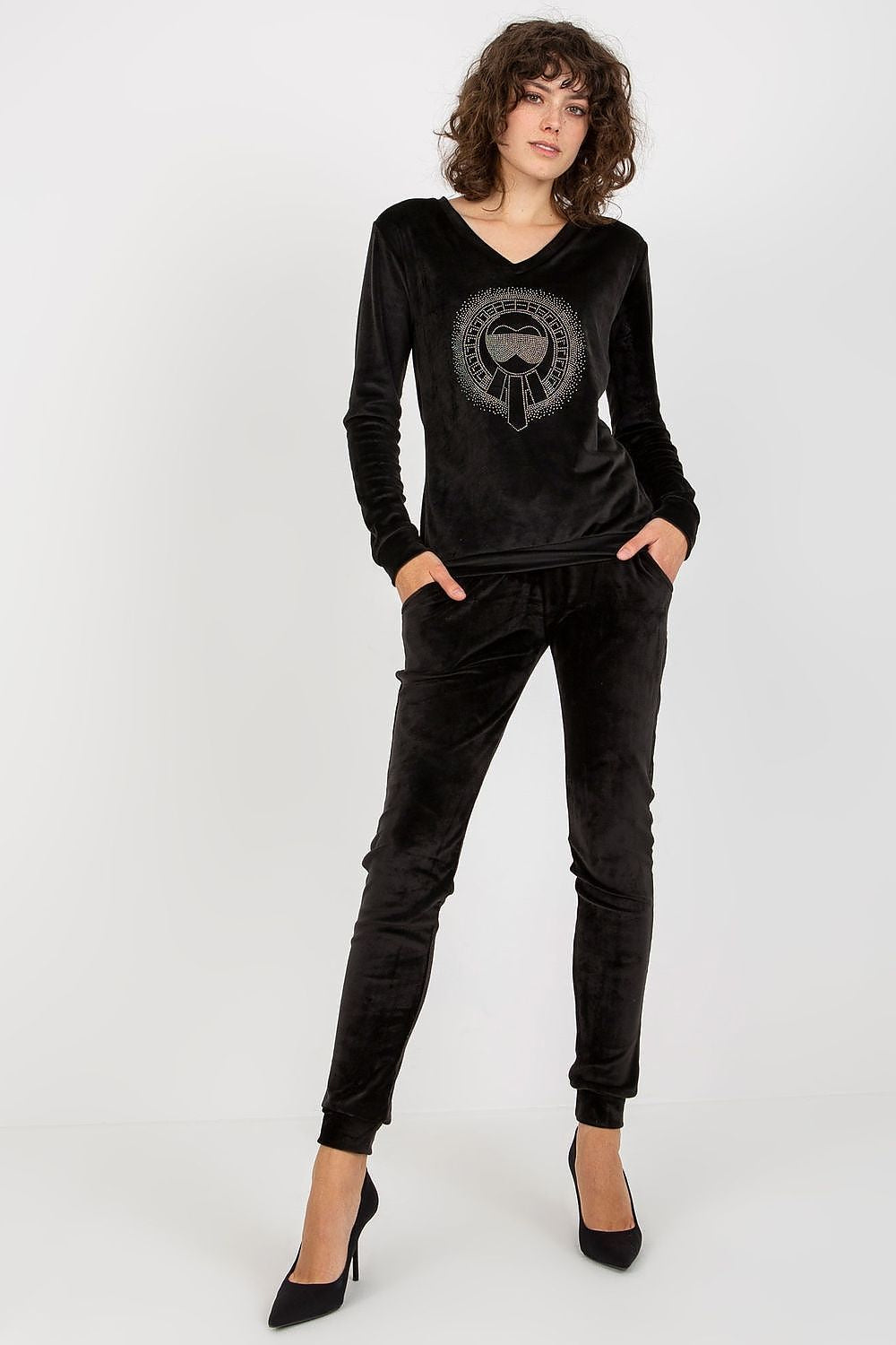 Luxury Velour Blouse And Pants Set With Heart Neckline And Tie Waist - Elegant Comfort