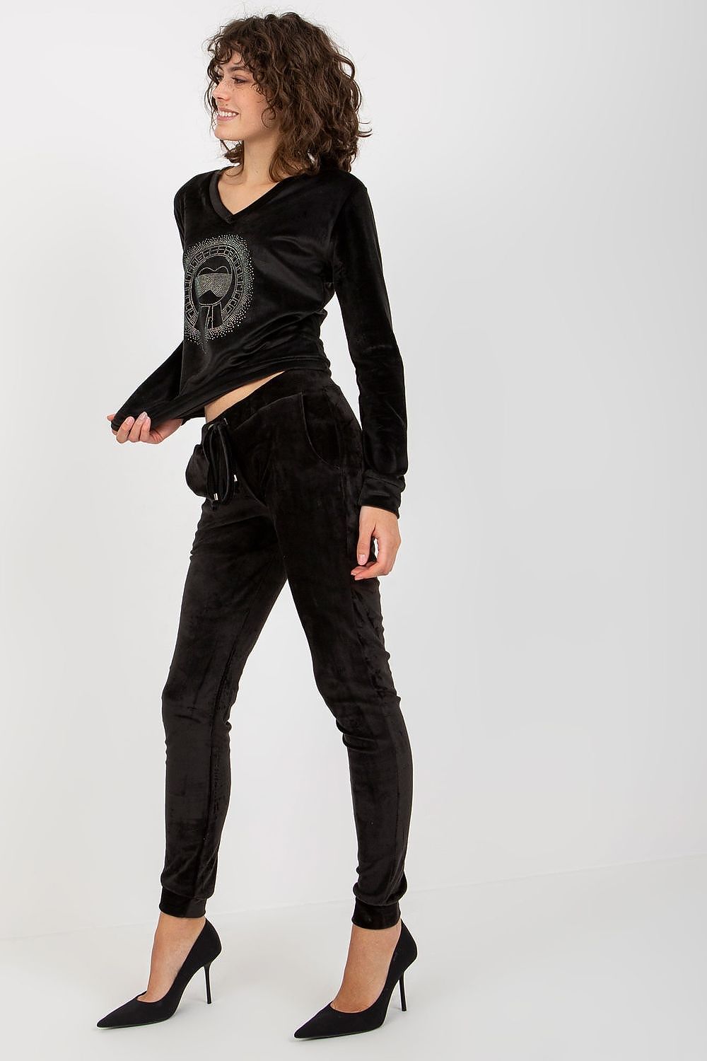 Luxury Velour Blouse And Pants Set With Heart Neckline And Tie Waist - Elegant Comfort