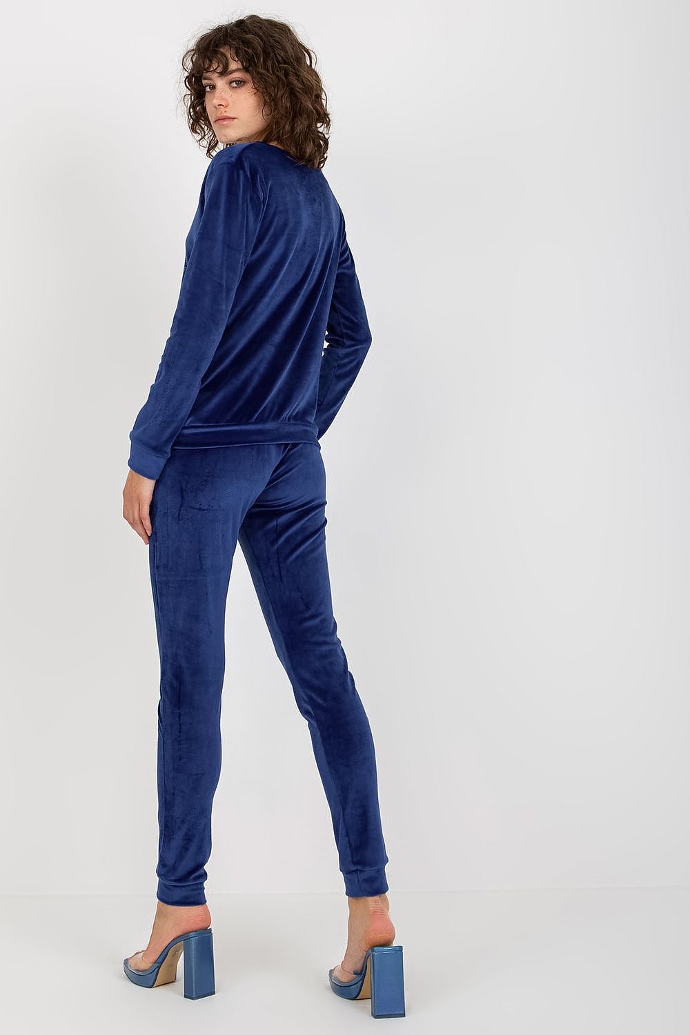 Luxury Velour Blouse And Pants Set With Heart Neckline And Tie Waist - Elegant Comfort