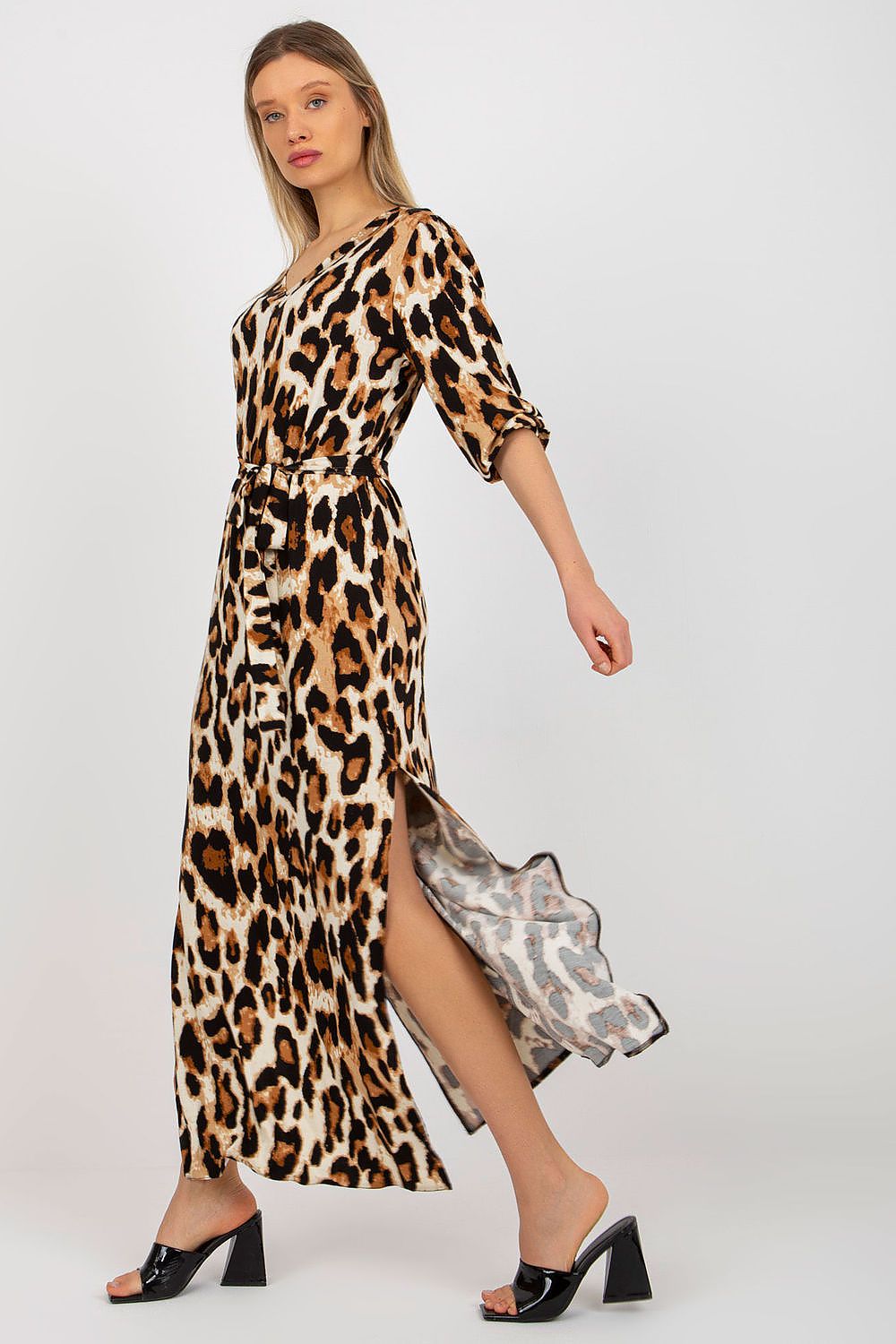 Elegant Lakerta Long Dress with Heart Neckline, 3/4 Sleeves and Tie Belt