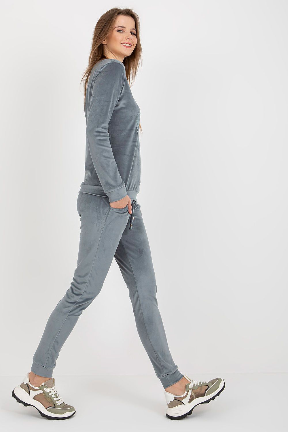 Luxury Velour Blouse And Pants Set With Heart Neckline And Tie Waist - Elegant Comfort
