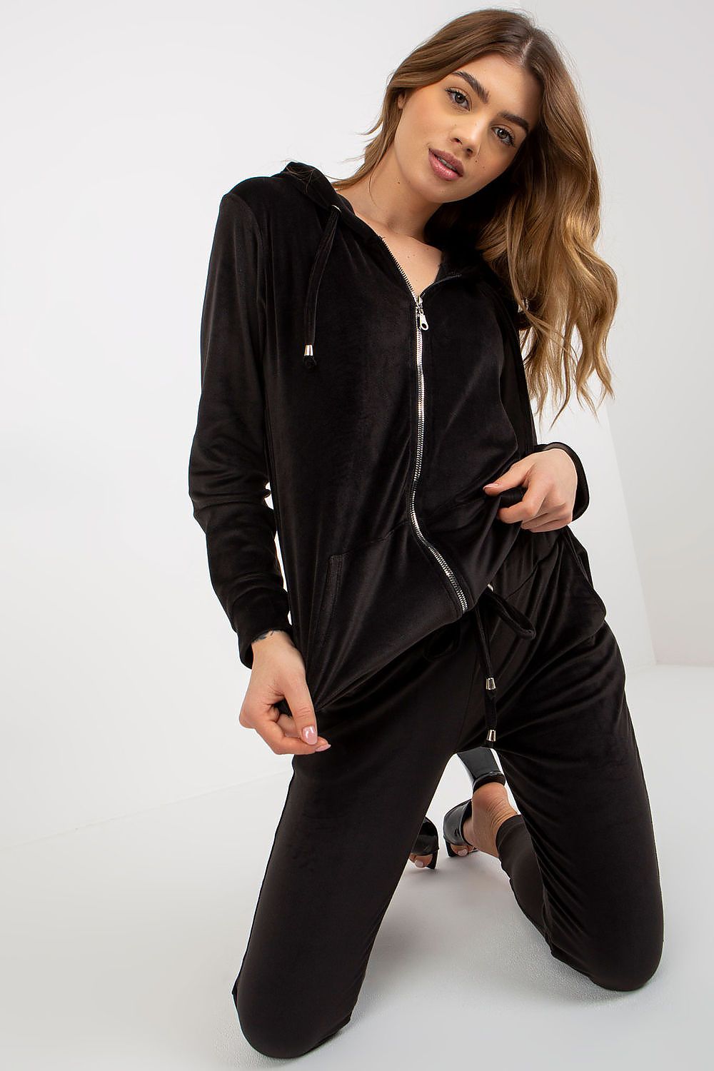 Luxurious Velour Loungewear Set: Hooded Sweatshirt & Long Pants with Pockets