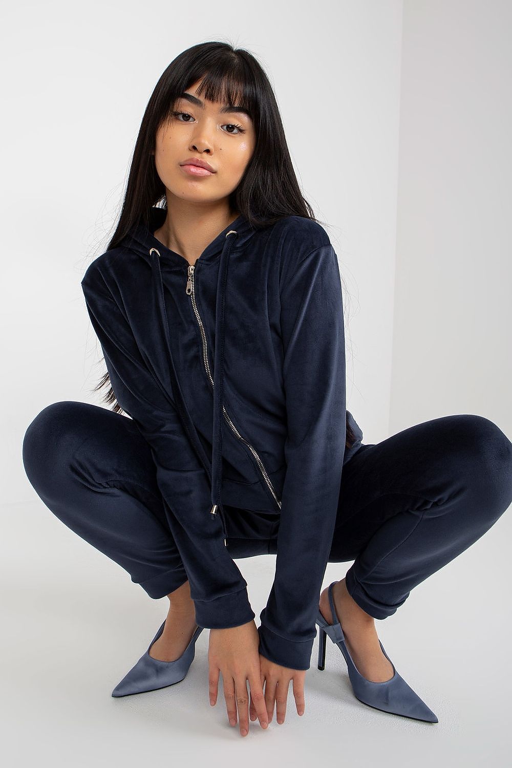 Luxurious Velour Loungewear Set: Hooded Sweatshirt & Long Pants with Pockets