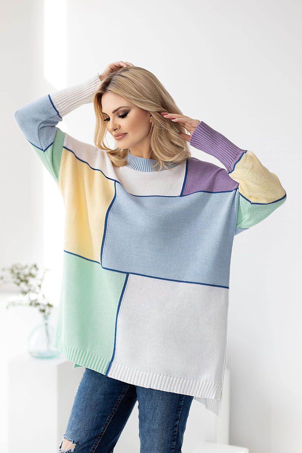 PeeKaBoo Colour Block Loose-Fitting Sweater with Long Sleeves – Elegant Acrylic and Cotton Blend