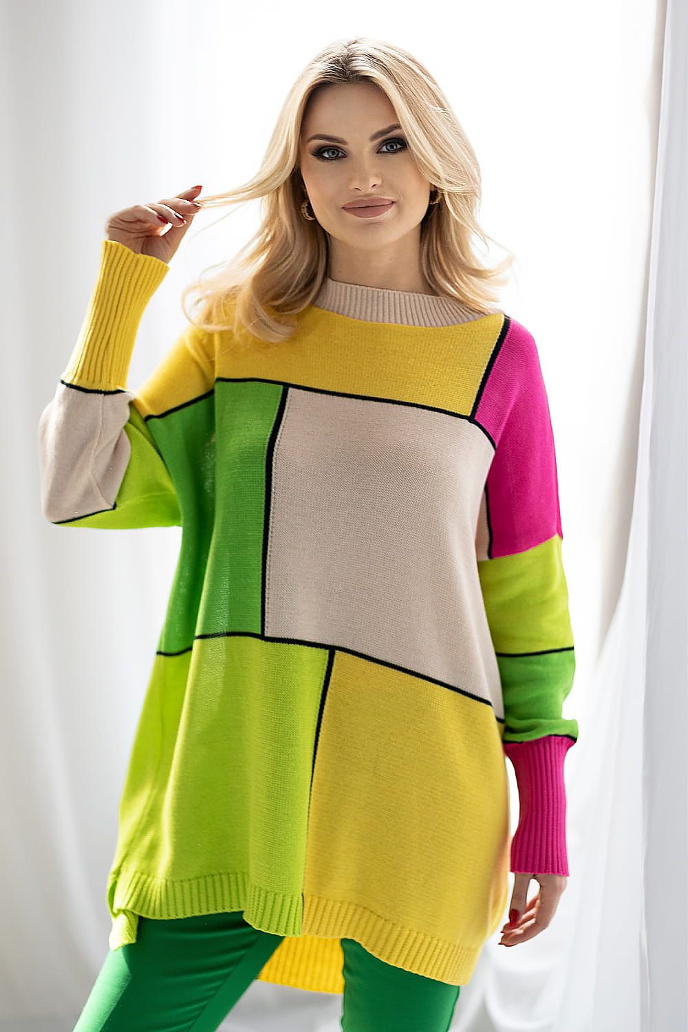 PeeKaBoo Colour Block Loose-Fitting Sweater with Long Sleeves – Elegant Acrylic and Cotton Blend