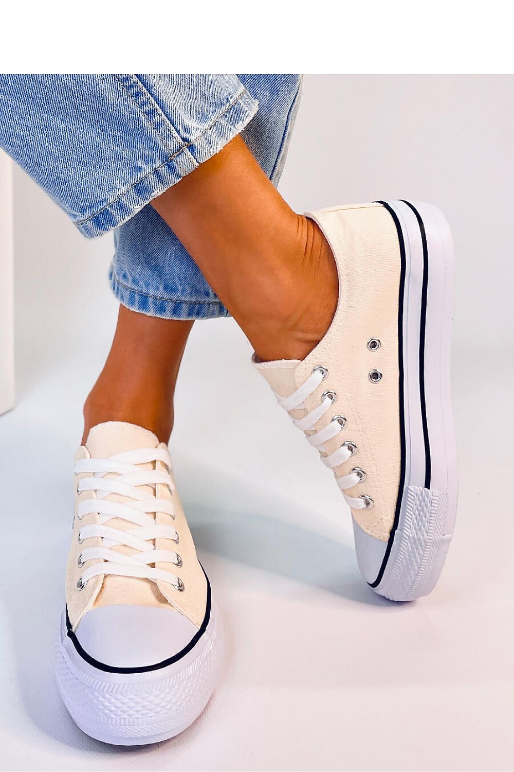 Classic Women's Inello Sneakers – Comfortable Chic Design with 3cm High Sole