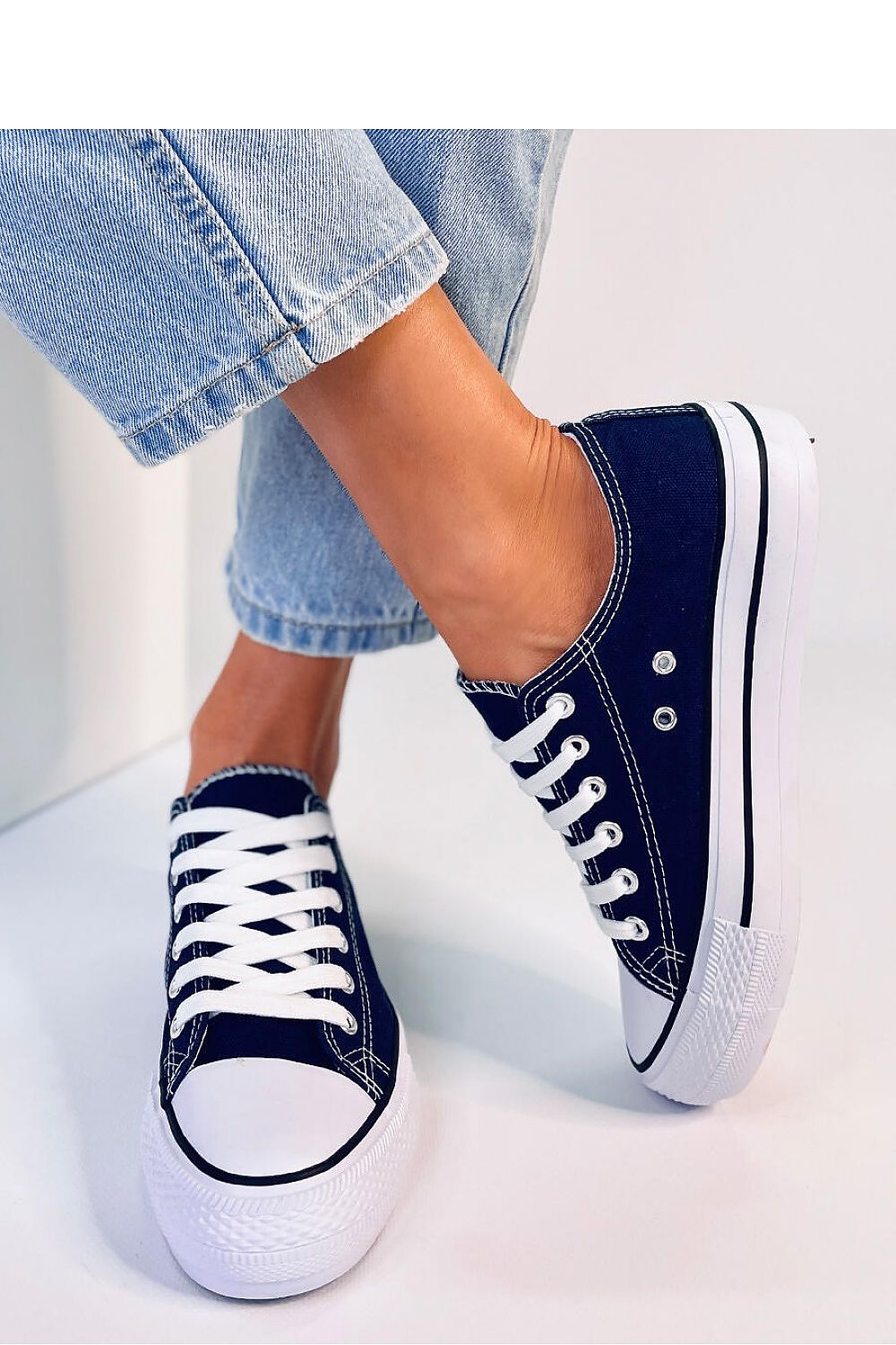 Inello Classic Women’s Sneakers - Stylish Comfort with 3cm Sole Height for Everyday Wear