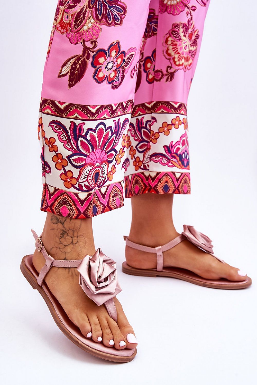 Luxury Fabric Sandals with 1.5cm Heel - Stylish Step-In Comfort for Women in Multiple Sizes