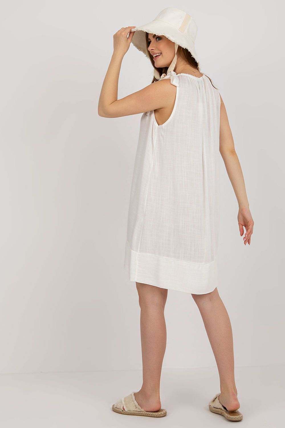 Och Bella Summer Dress in Viscose - Elegant Loose Cut with Tied Straps, Perfect for Any Occasion