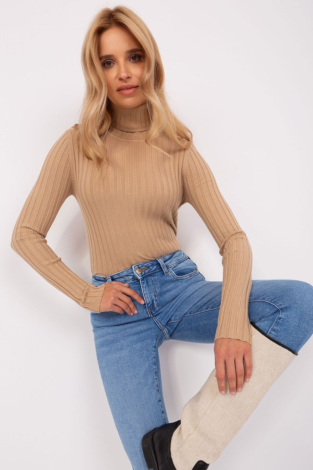 Luxury Viscose Turtleneck Sweater with Ribbed Fabric - Elegant Comfort for Work and Everyday Wear