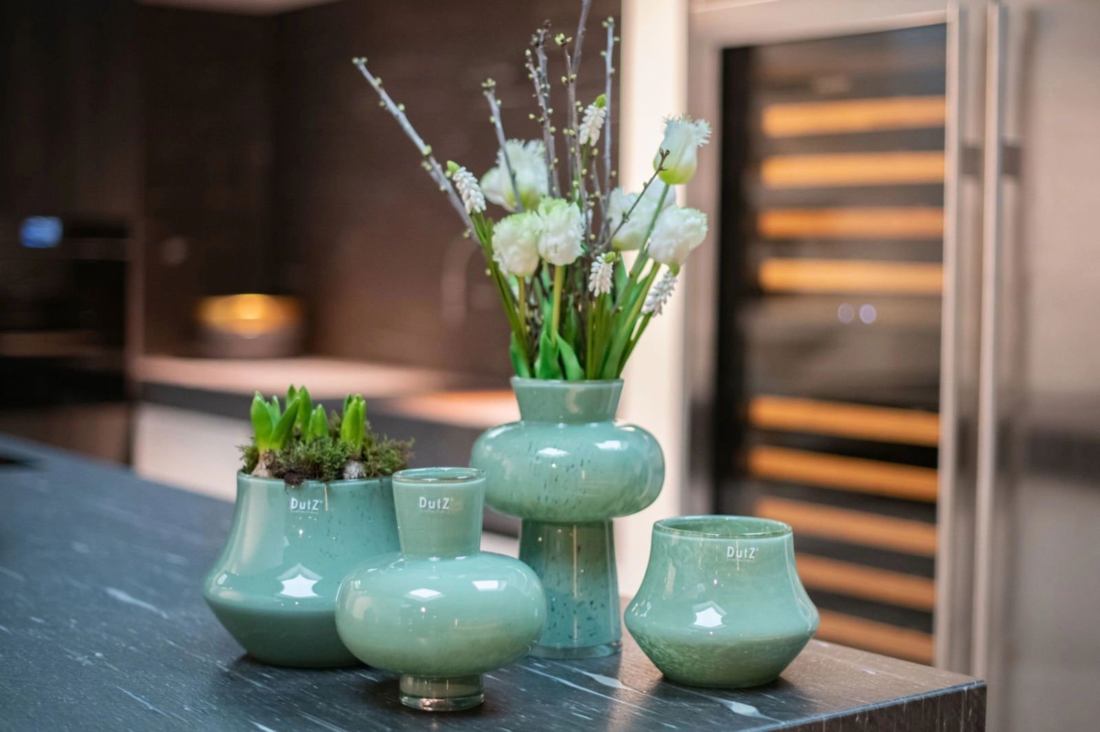 Vase MODEST - Olive Green Colour by DutZ