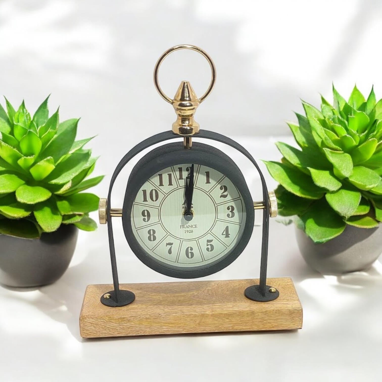 TABLE CLOCK