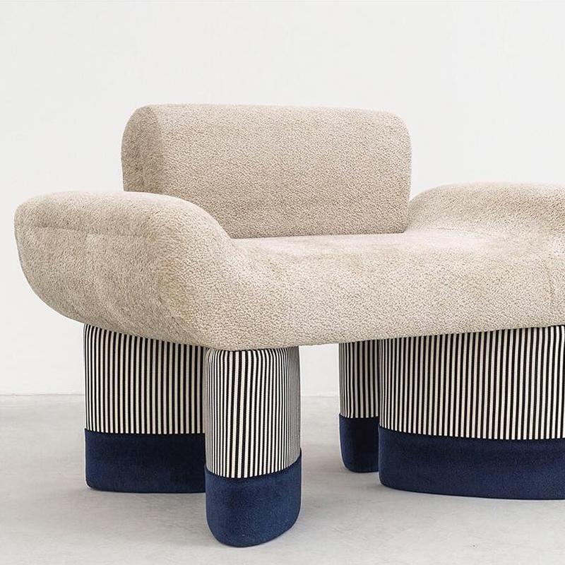 Egle Armchair, Boucle