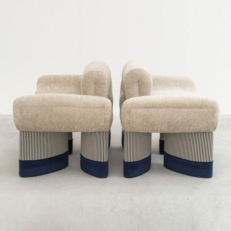 Egle Armchair, Boucle