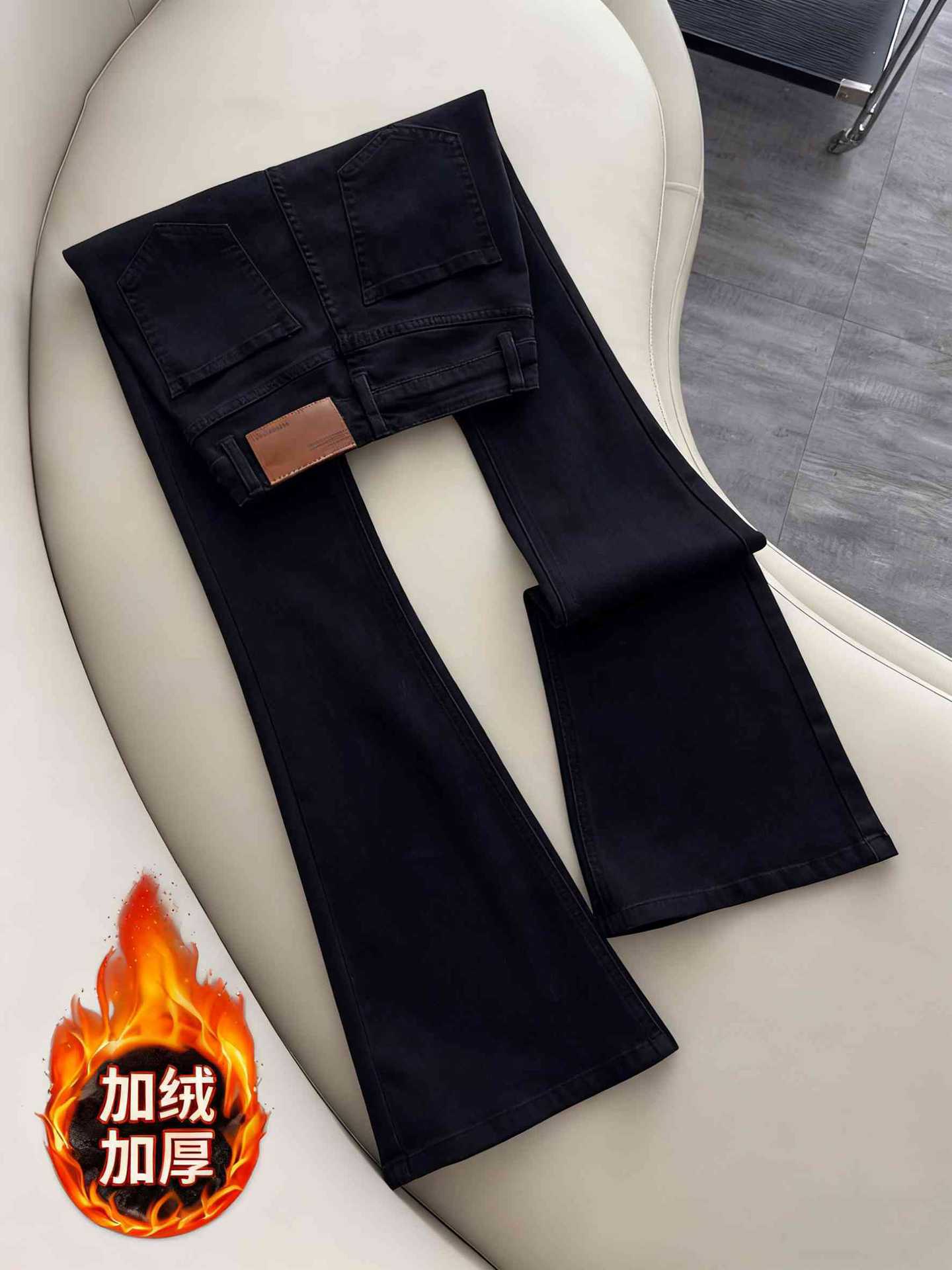 Pants That Flatter And Slim The Hips For Curvy Women