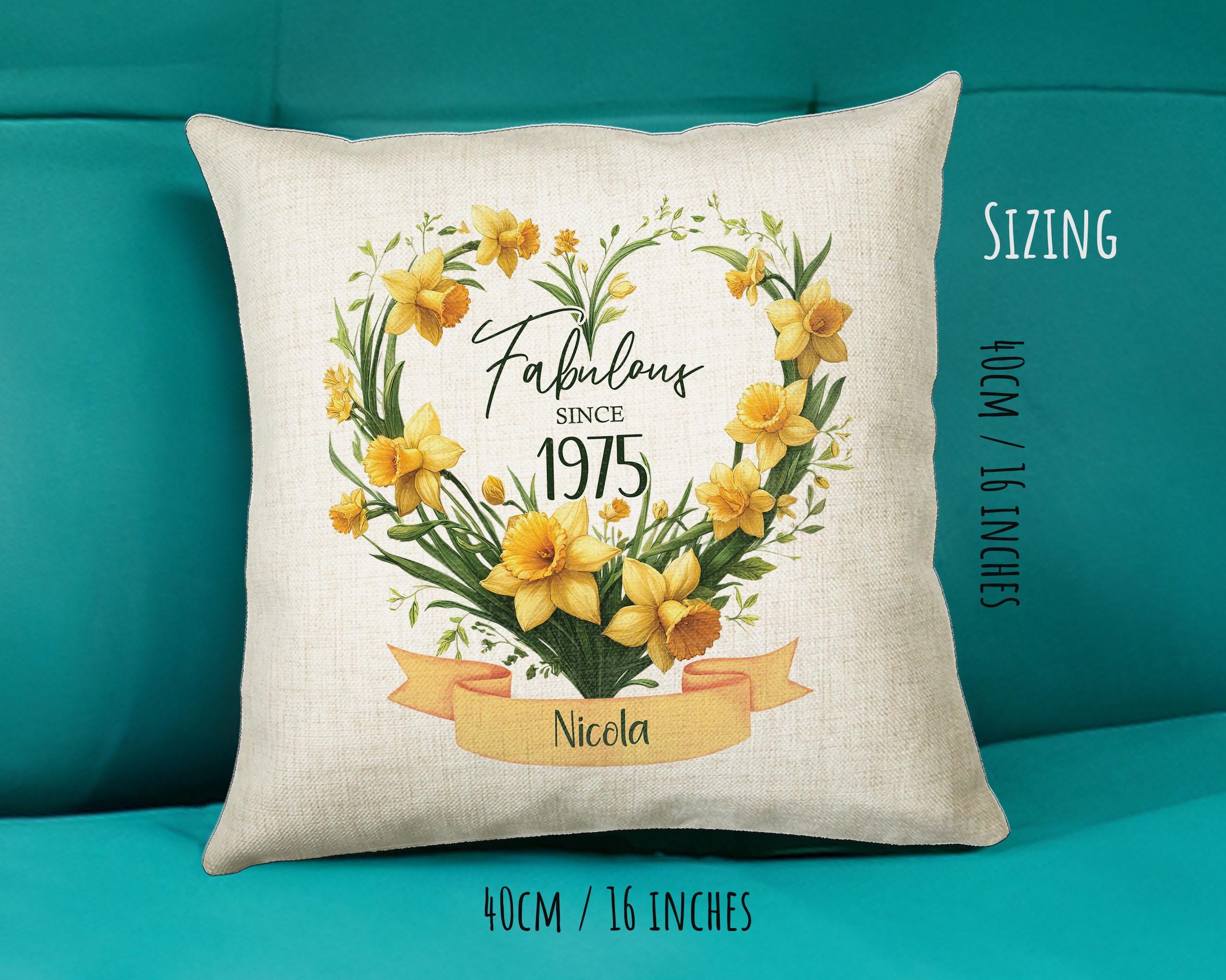50th Birthday Gift for Women - Personalised 1975 Birthday Cushion Age 50 Gift for Her Floral Daffodil Design Mum Nan Sister Fifty BNS50C