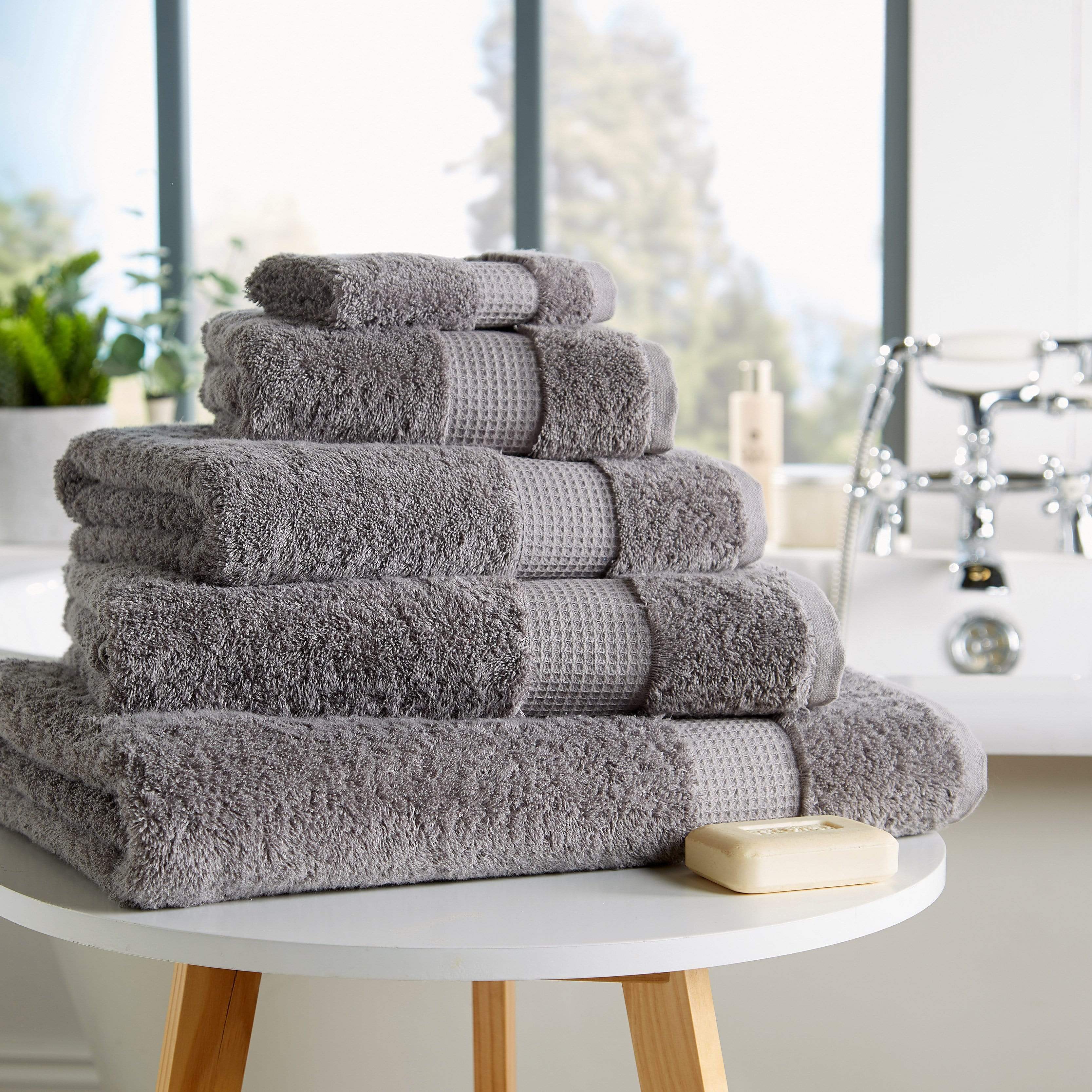 OLIVIA ROCCO Luxe 700GSM Egyptian Cotton Towels Ultra Soft High Absorbency Bath Towels XL Bath Sheets OEKO TEX Certified Premium