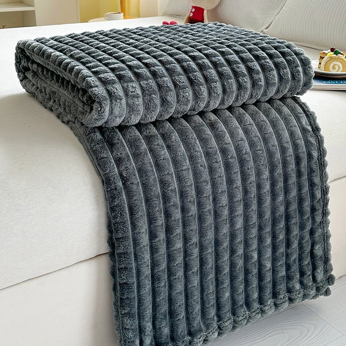 Luxury Imitation Fur Flannel Blanket – Ultra-Soft Winter Throw for Bed, Sofa, or Office Nap