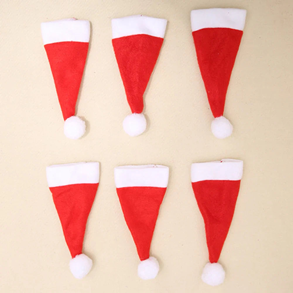 Mini Christmas Hat Cutlery Holders – Festive Tableware Bags for Holiday Dining & Decoration