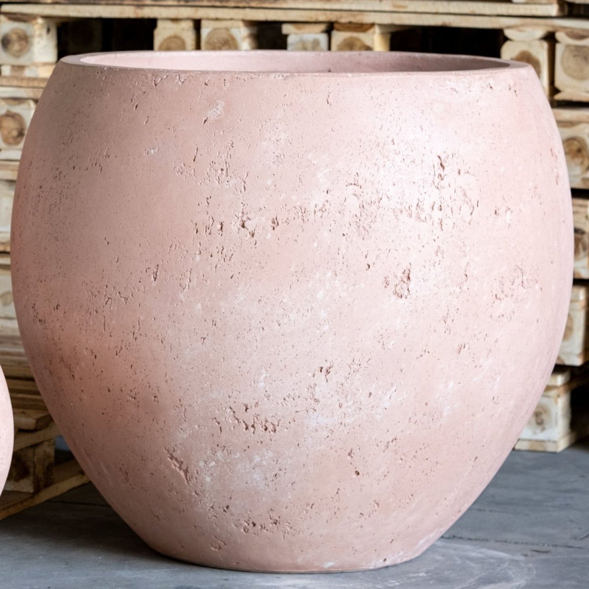 Orbello | Blushstone – 70cm Extra Large Concrete Sphere Planter – 207L Round Plant Pot - Zestio