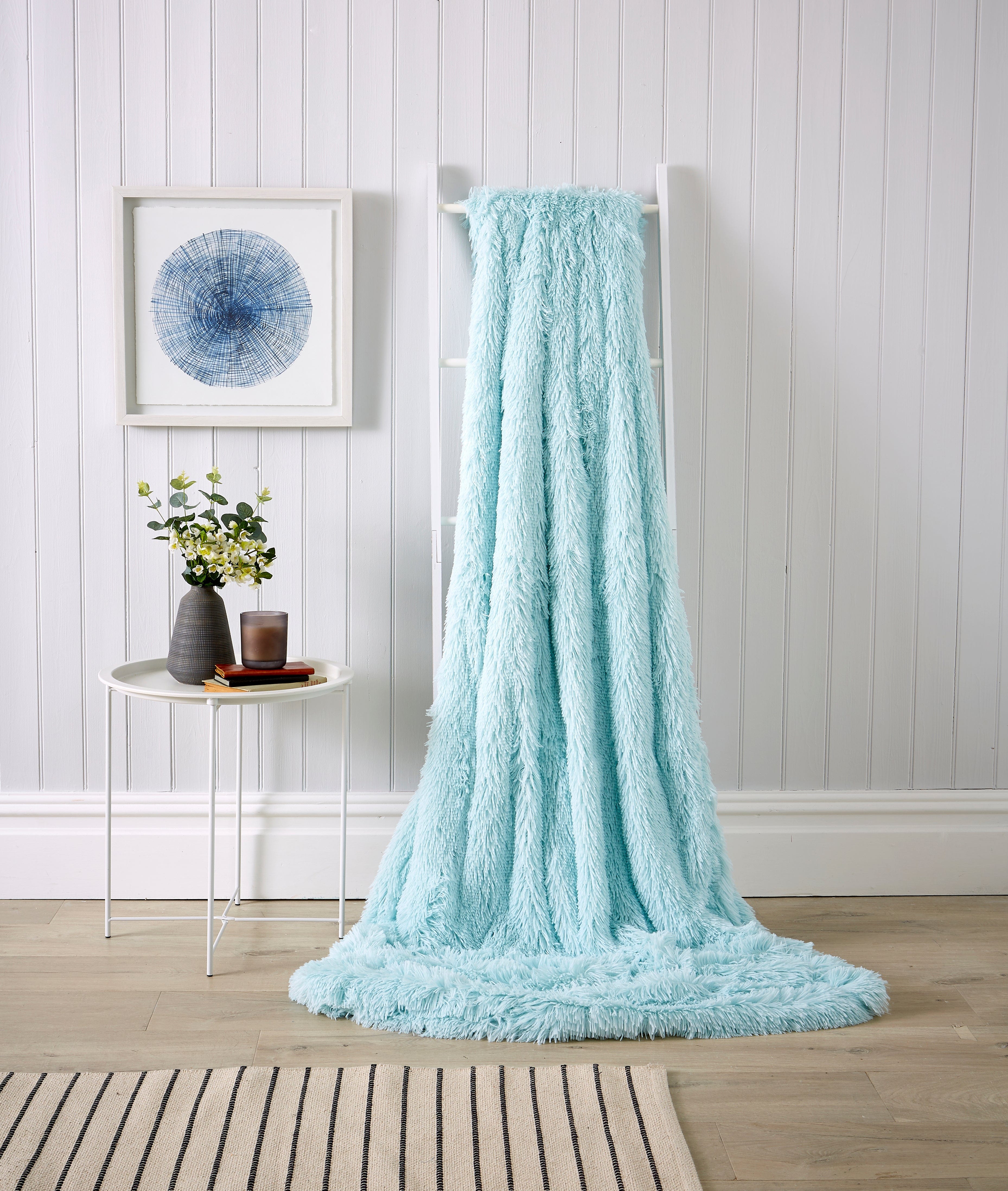 OLIVIA ROCCO Oversized Chunky Soft Fleece Blanket Fluffy Faux Fur Throw for Bed and Sofa in Calming Colours Ultra Cozy Texture