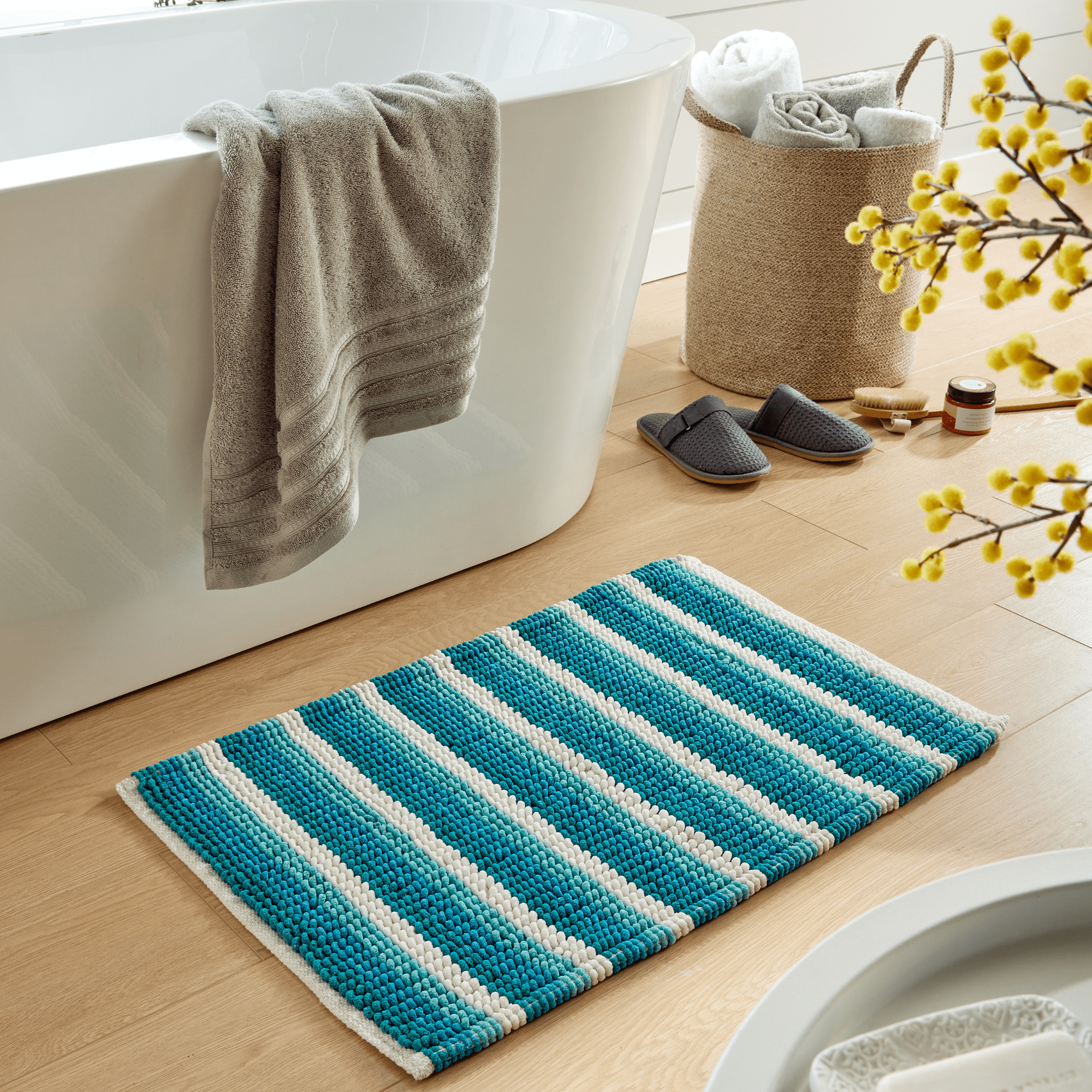 OLIVIA ROCCO Padstow Stripe Bathmat 50 x 80 cm Quick-Drying Anti-Slip Absorbent Durable Bathroom Accessory for Modern Bathrooms