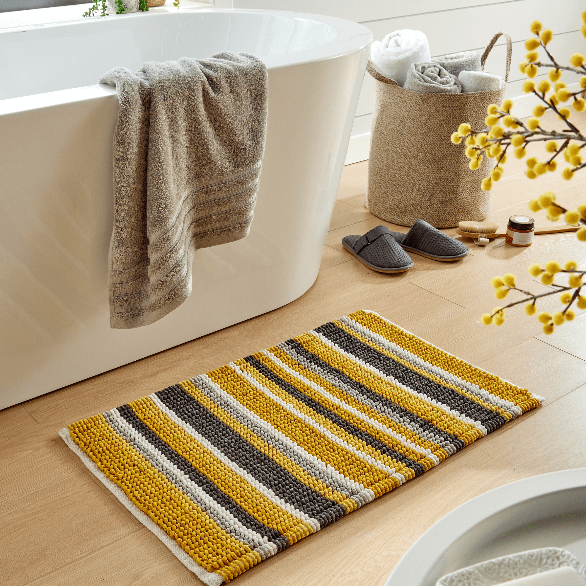 OLIVIA ROCCO Padstow Stripe Bathmat 50 x 80 cm Quick-Drying Anti-Slip Absorbent Durable Bathroom Accessory for Modern Bathrooms