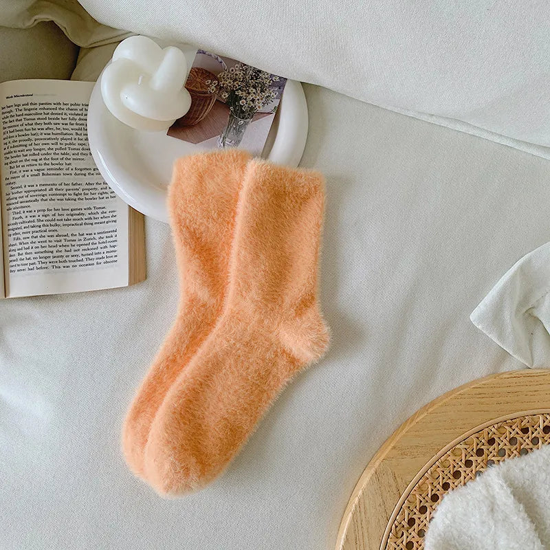 Sweet Women's Solid Color Nylon Ankle Socks A Pair