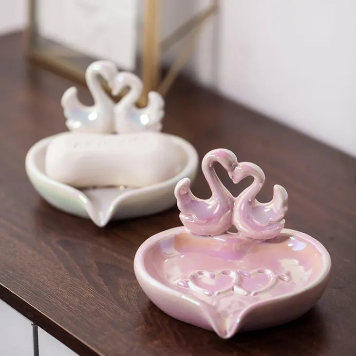 Cute Swan Heart Shape ceramics Soap dish Artificial Decorations
