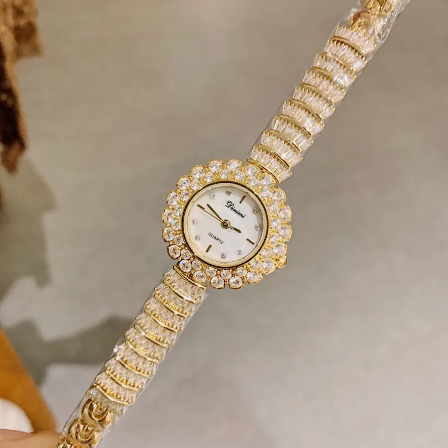 Elegant Shiny Solid Color Jewelry Buckle Quartz Watch Women's Watches