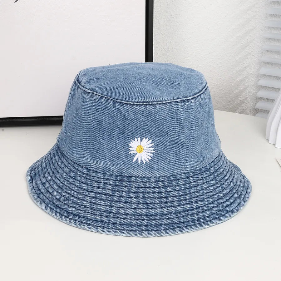 Women's Casual Retro Japanese Style Embroidery Daisy Embroidery Wide Eaves Bucket Hat