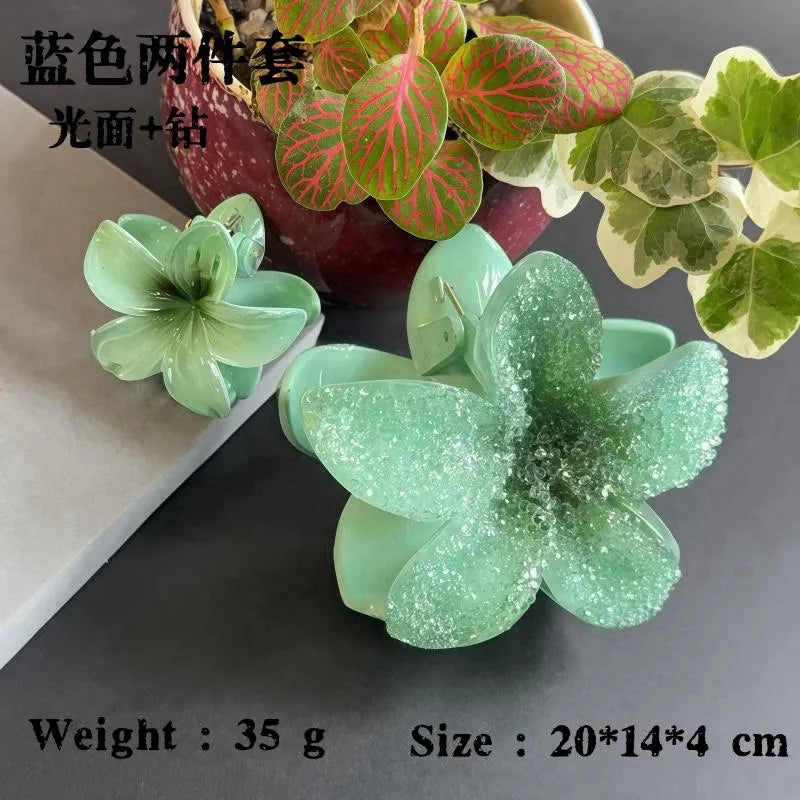 Elegant Classic Style Women's Flower Resin Hair Claws