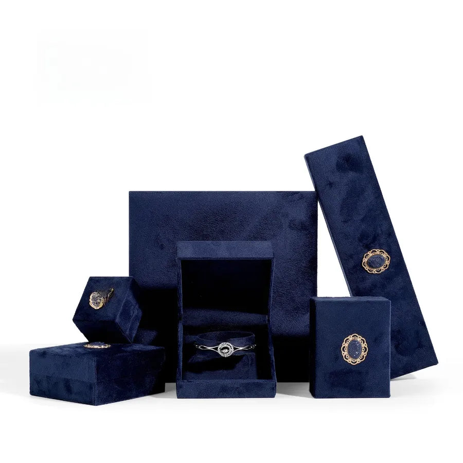 1 Piece Flannel Elegant Simple Style Daily Date Solid Color Jewelry Boxes