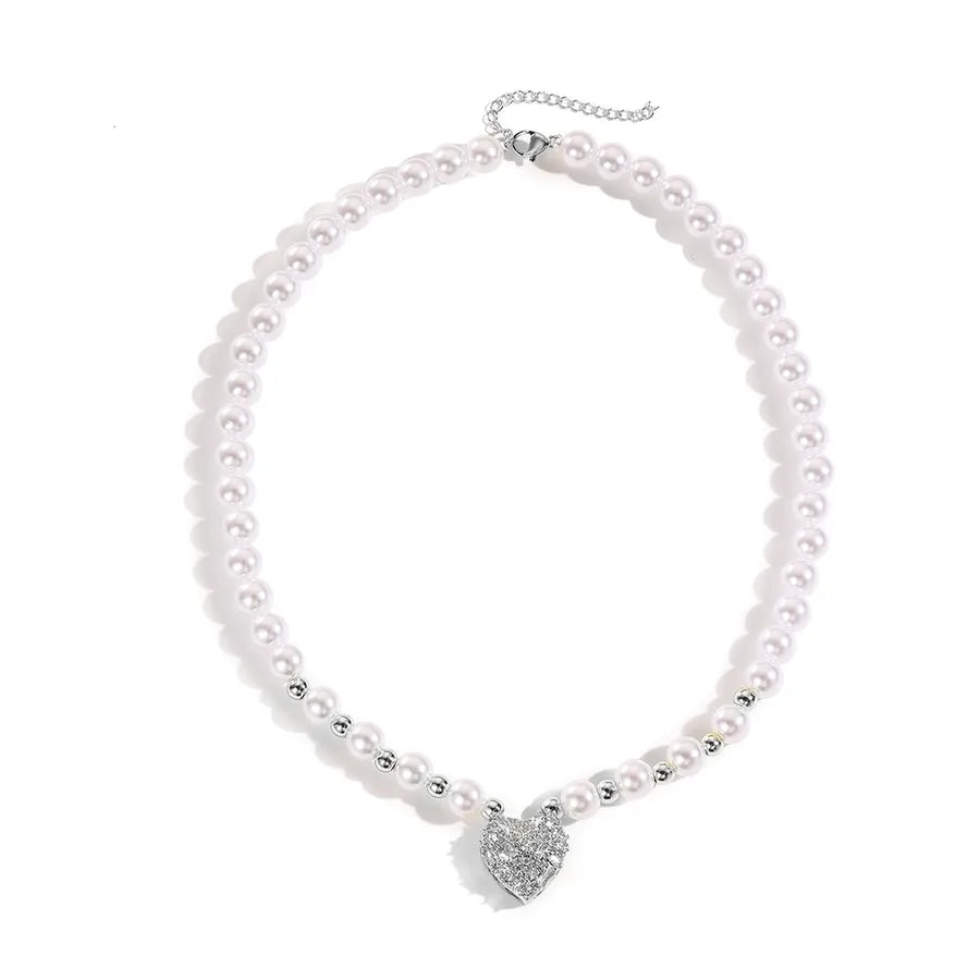 Elegant Lady Heart Shape 18K Gold Plated Zircon Artificial Pearl Copper Beaded Chain Beaded Necklaces Wholesale
