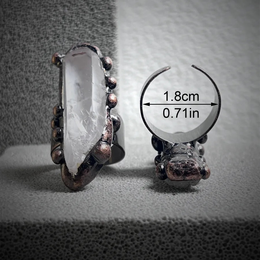 Vintage Style Baroque Style Irregular Natural White Crystal Asymmetrical Irregular Handmade Crystal Women's Adjustable Ring