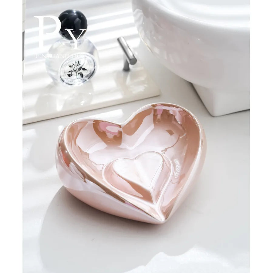 Simple Style Classic Style Heart Shape ceramics Soap dish