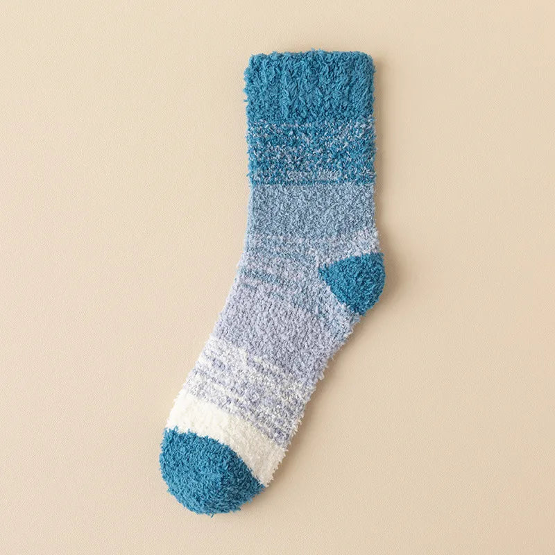 Classic Style Men's Gradient Color Polyacrylonitrile Fiber Crew Socks A Pair