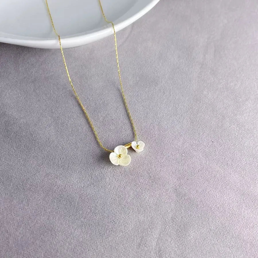 Wholesale Jewelry Elegant Romantic Simple Style Flower 304 Stainless Steel Acrylic 18K Gold Plated Plating Inlay Gold necklace Pendant Necklace