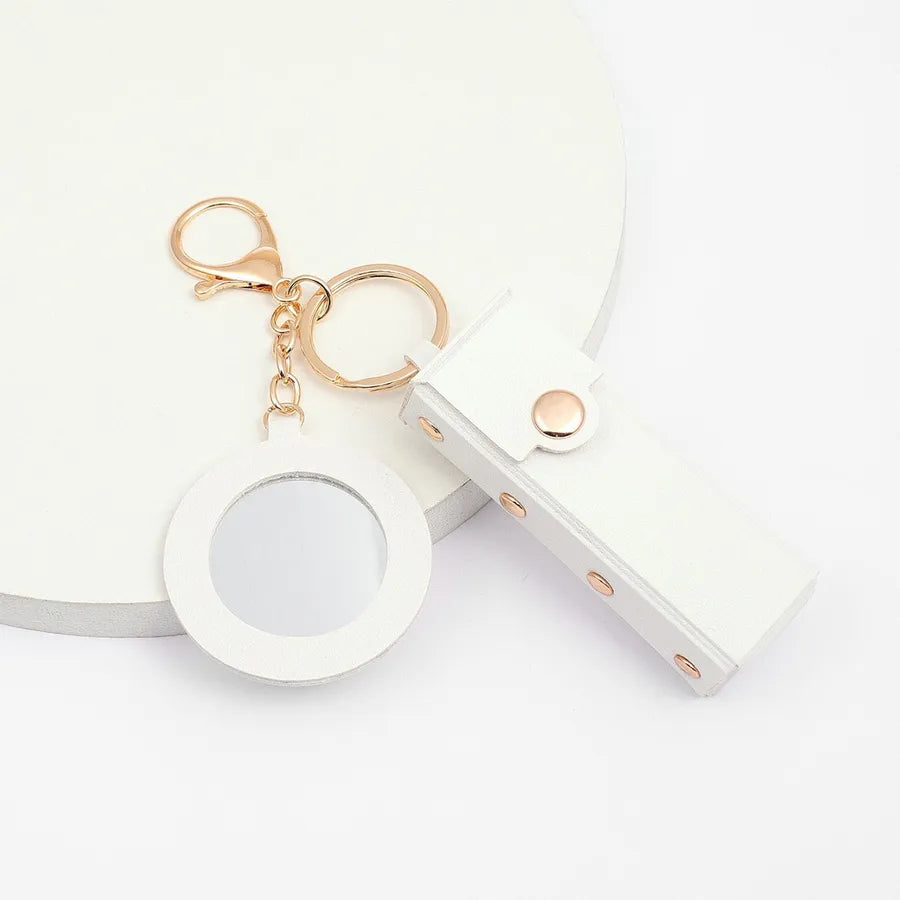 Creative small gift Women's lipstick key chain carry lipstick key bag Car pendant