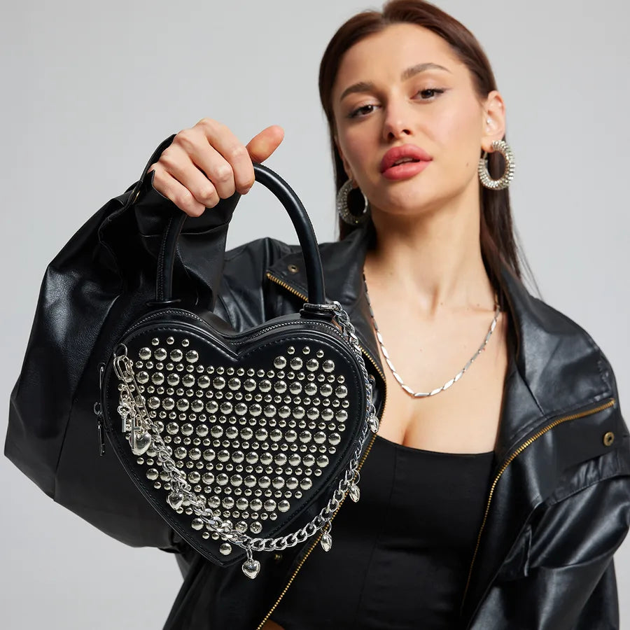 Women's Medium Pu Leather Solid Color Streetwear Rivet Heart-shaped Zipper Handbag Crossbody Bag