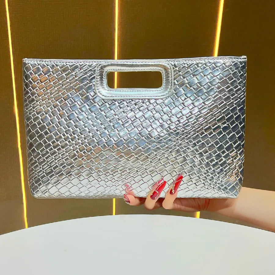 Fashionable Women's Handbag New Luxury Clutch Bag Shoulder Crossbody Bag Elegant Evening Bag Snake Skin Pattern Chain Element