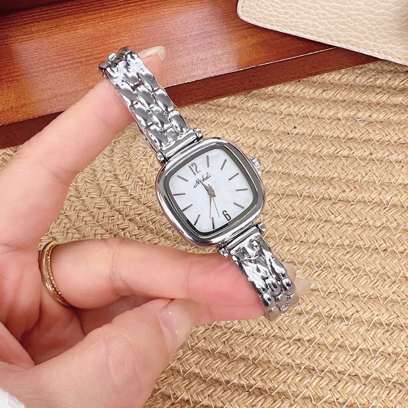 Fashionable Minimalist Square Ladies Quartz Watch Bracelet Stylish Stainless Steel Band Friend Gift Gold Tone Trendy Wristwatch