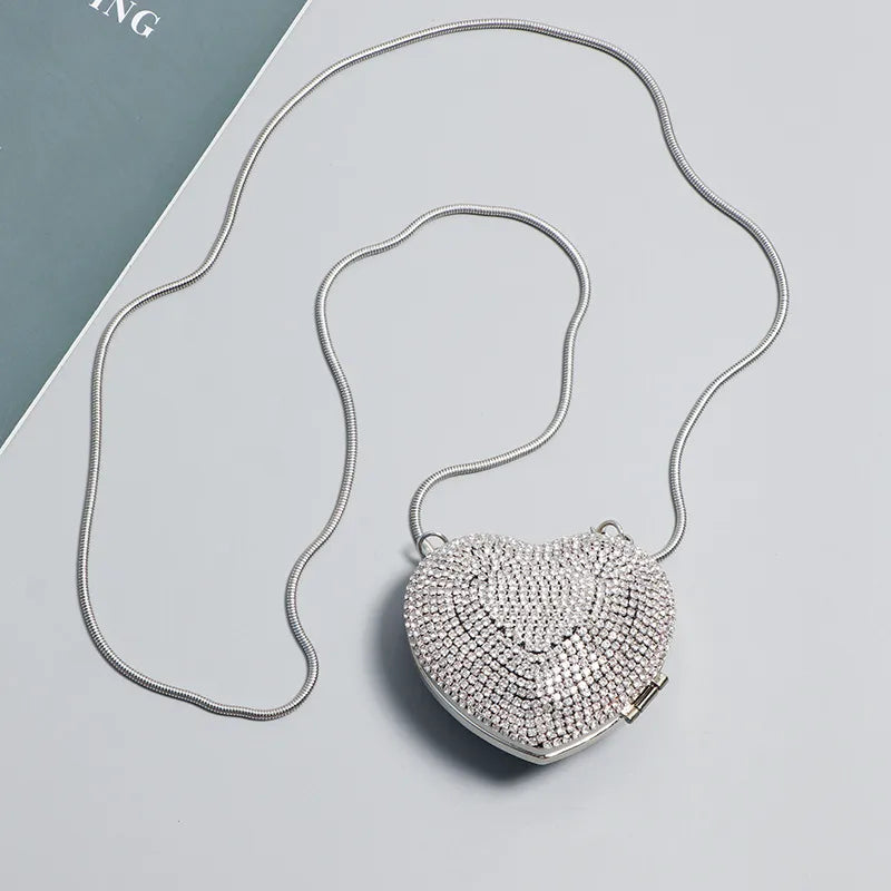 Women's Arylic Solid Color Streetwear Heart-shaped Square Magnetic Buckle Evening Bag