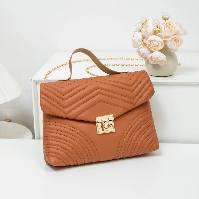 Guangzhou Women's Bag Wholesale  Fashion Flip Handbag Special-Interest Design Chain Bag Embroidered Personality Shoulder Bag Women