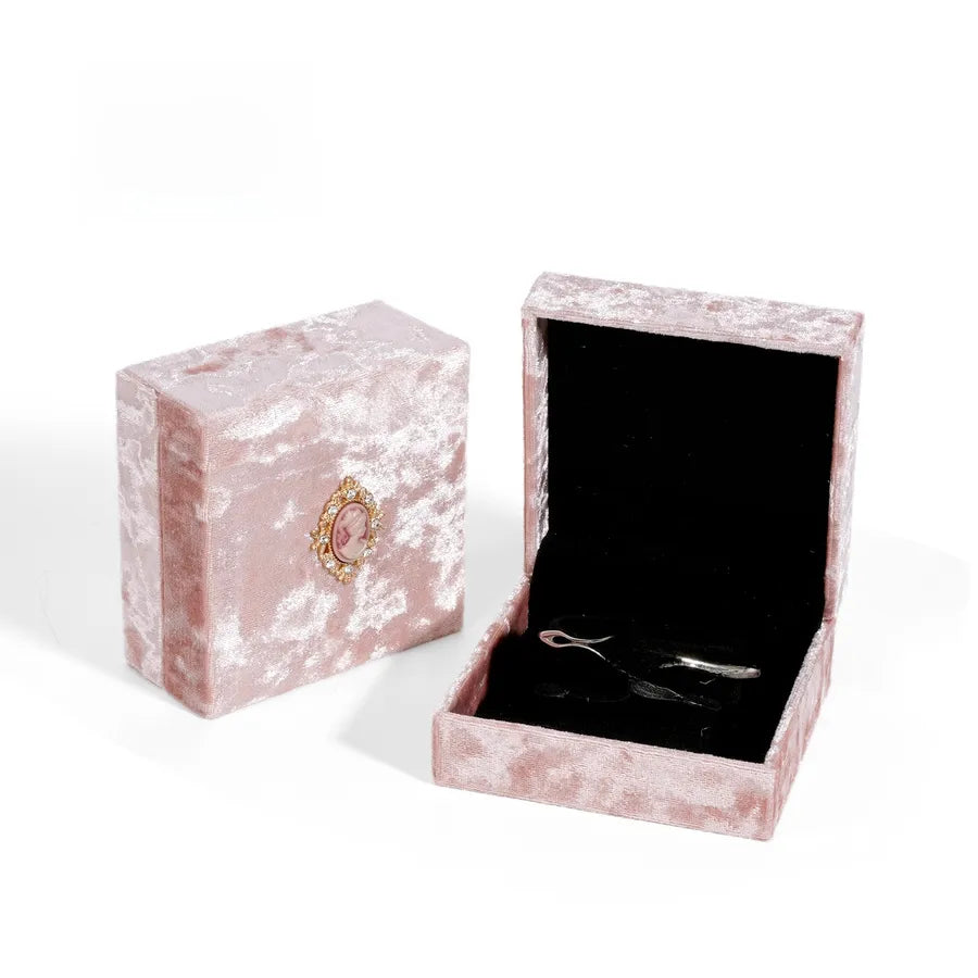 1 Piece Flannel Elegant Simple Style Daily Date Solid Color Jewelry Boxes
