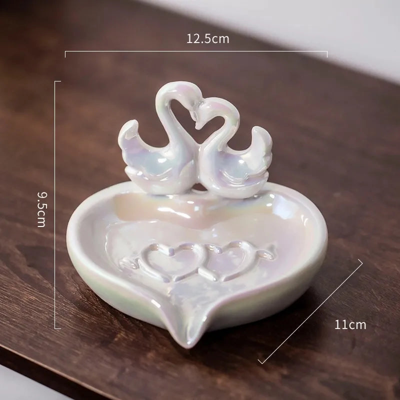 Cute Swan Heart Shape ceramics Soap dish Artificial Decorations