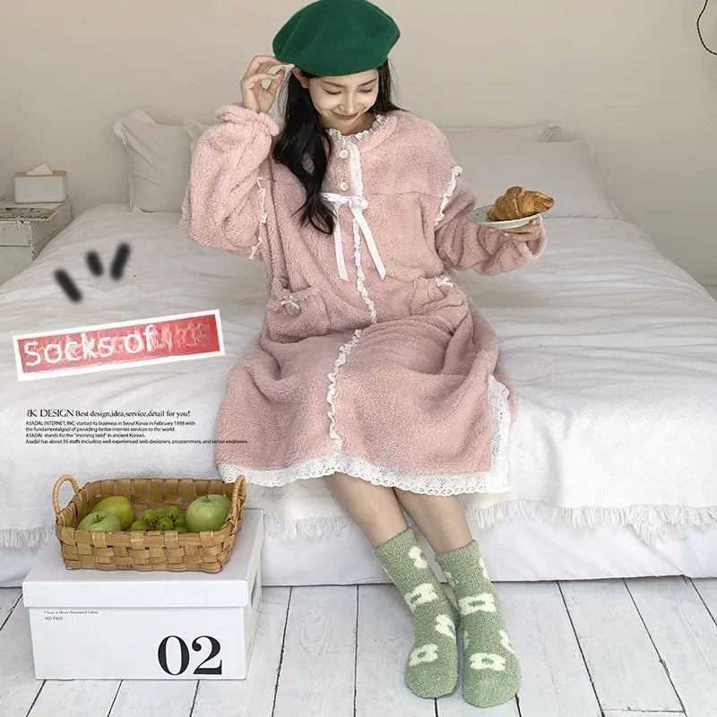 Coral Velvet Socks Women's  Cream Fashion Mid-tube Women's Socks Winter Thickened Lined Velvet Home Moon Sleep Socks