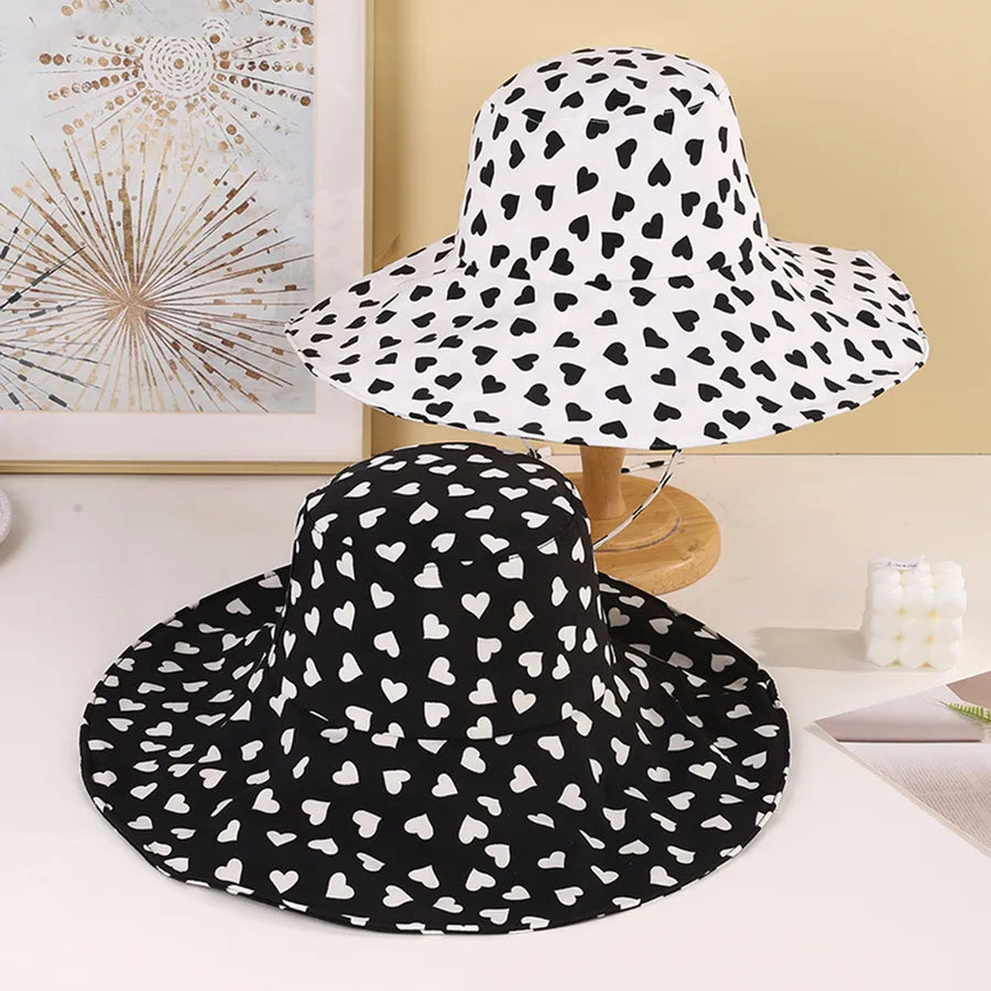 Women's Casual Vacation Heart Shape Big Eaves Bucket Hat