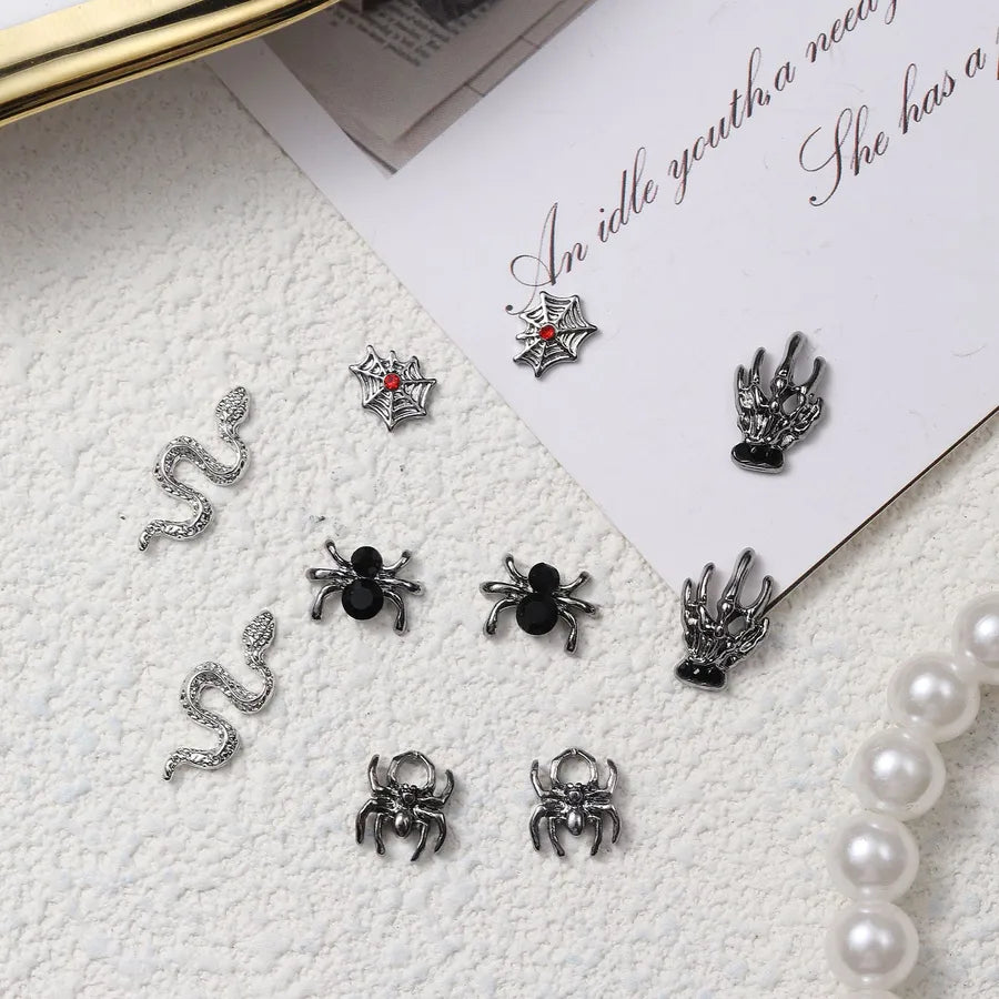 Halloween Manicure Spider Web Alloy Ornament Retro Dark Wind Spider Skull Hand Manicure DIY Accessories Wholesale