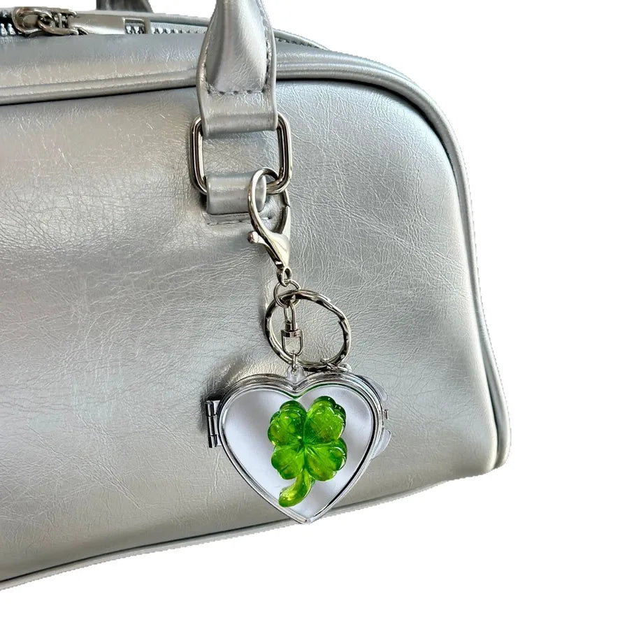 New Ins Lucky Four Leaf Clover Heart Shaped Mirror Keychain Y2K Niche Bag Charm High End Accessory Makeup Metal Pendant